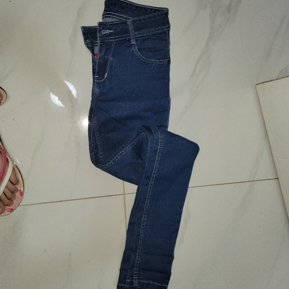 Jeans - Picture 10 of 14